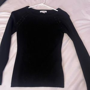 Women’s black top